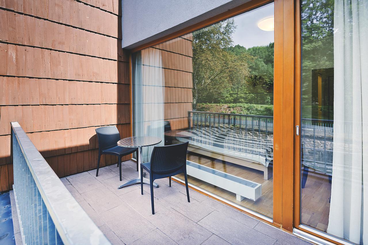 Restaurace A Pension Hrebikarna Хомутов Экстерьер фото